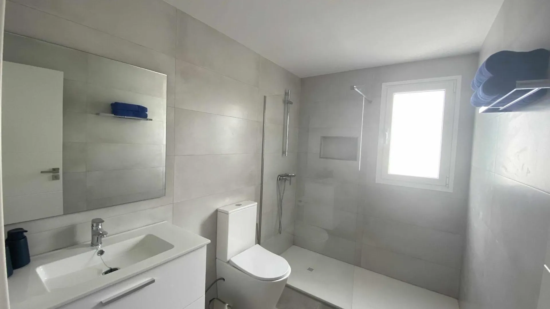 Aguja Villa Con Piscina Y Barbacoa Para Disfrutar Puerto Calero Spanien