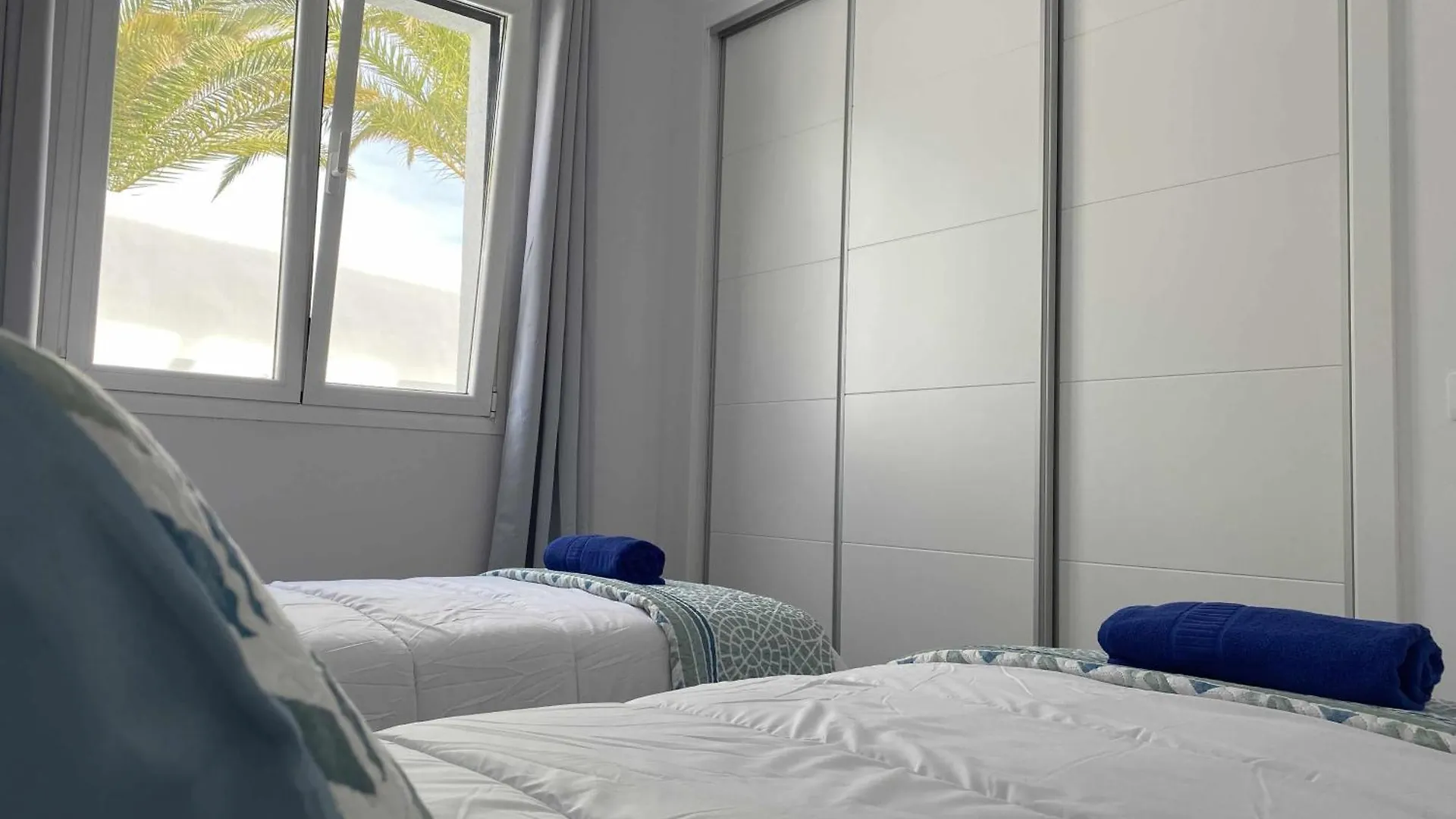 Aguja Villa Con Piscina Y Barbacoa Para Disfrutar Puerto Calero