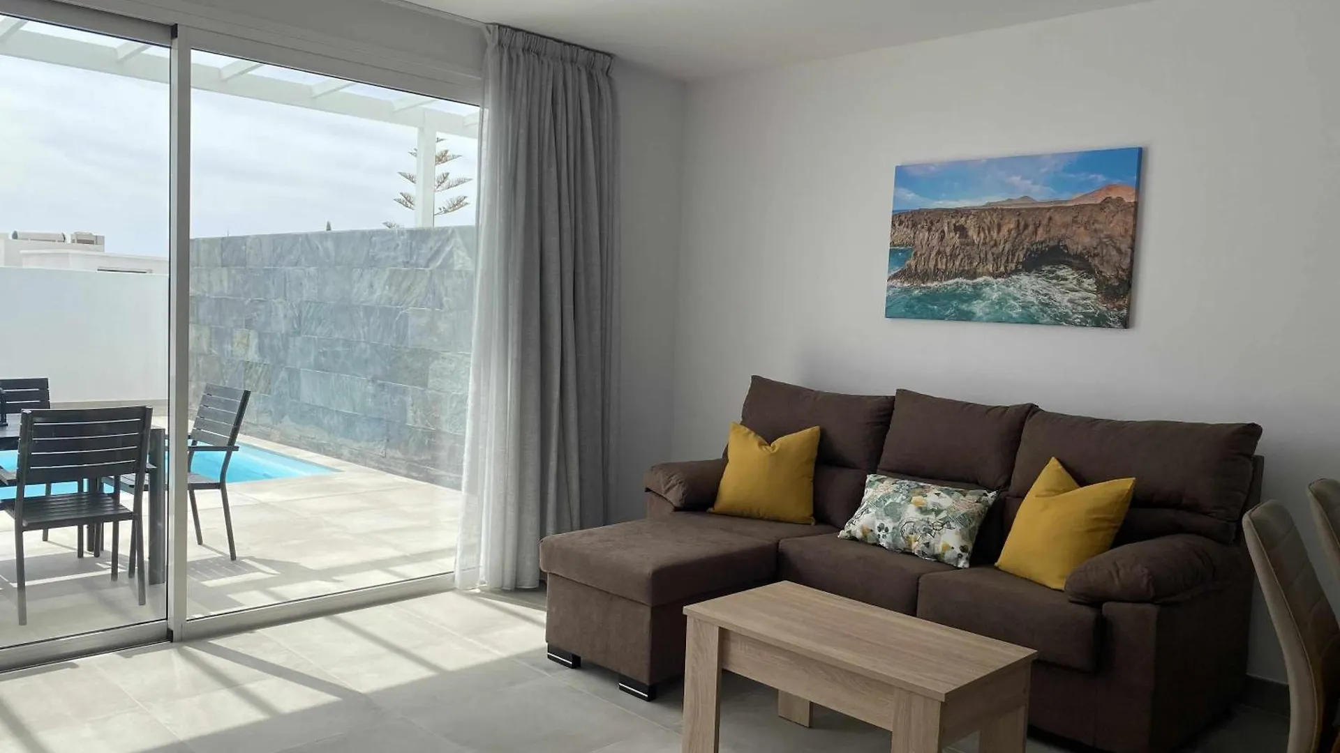 Aguja Villa Con Piscina Y Barbacoa Para Disfrutar Puerto Calero