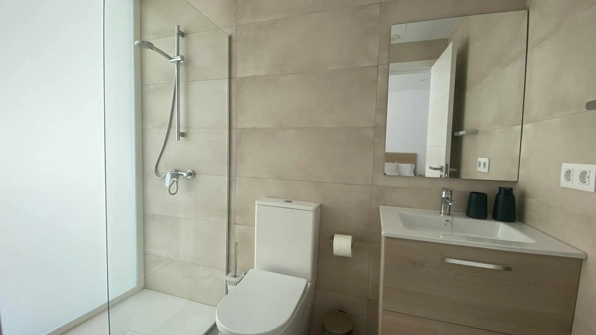 Aguja Villa Con Piscina Y Barbacoa Para Disfrutar Puerto Calero